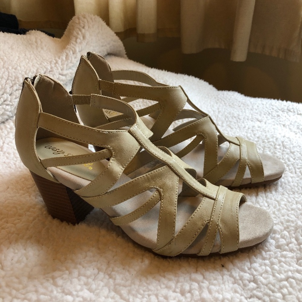 Heels size 9